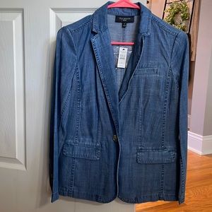 Talbots Brand New with tags Denim Blazer. 2 front pockets.